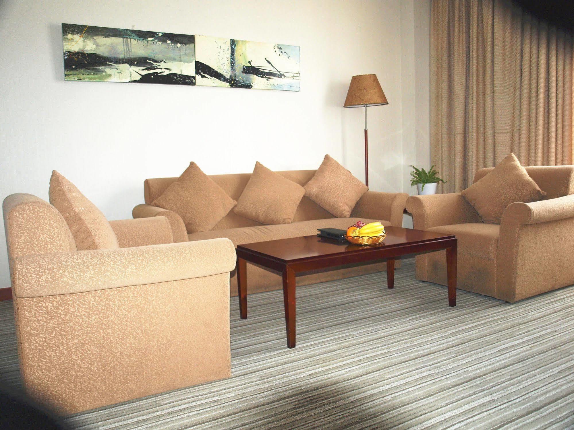 Century Hotel Taicang Zewnętrze zdjęcie