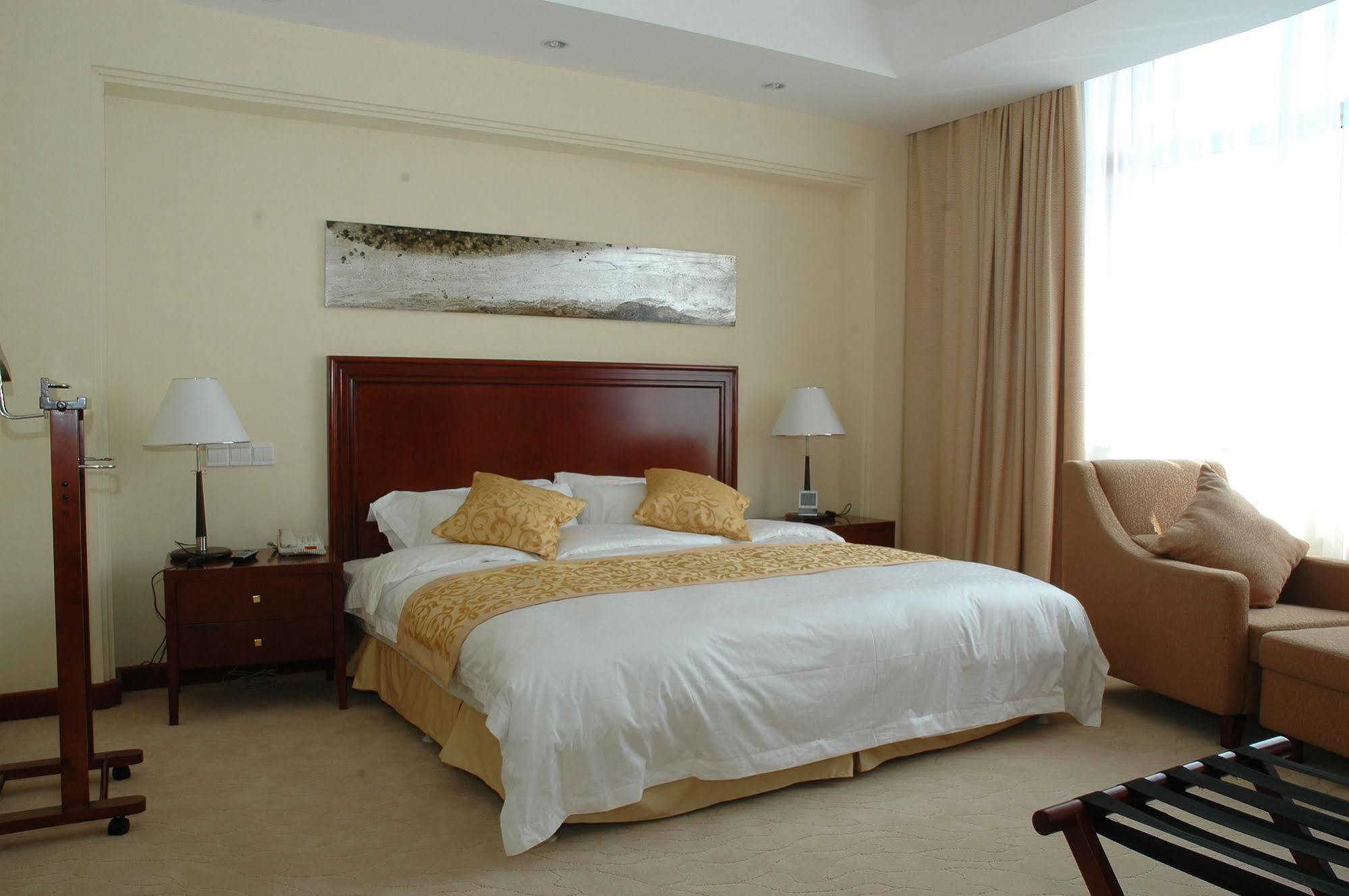 Century Hotel Taicang Zewnętrze zdjęcie
