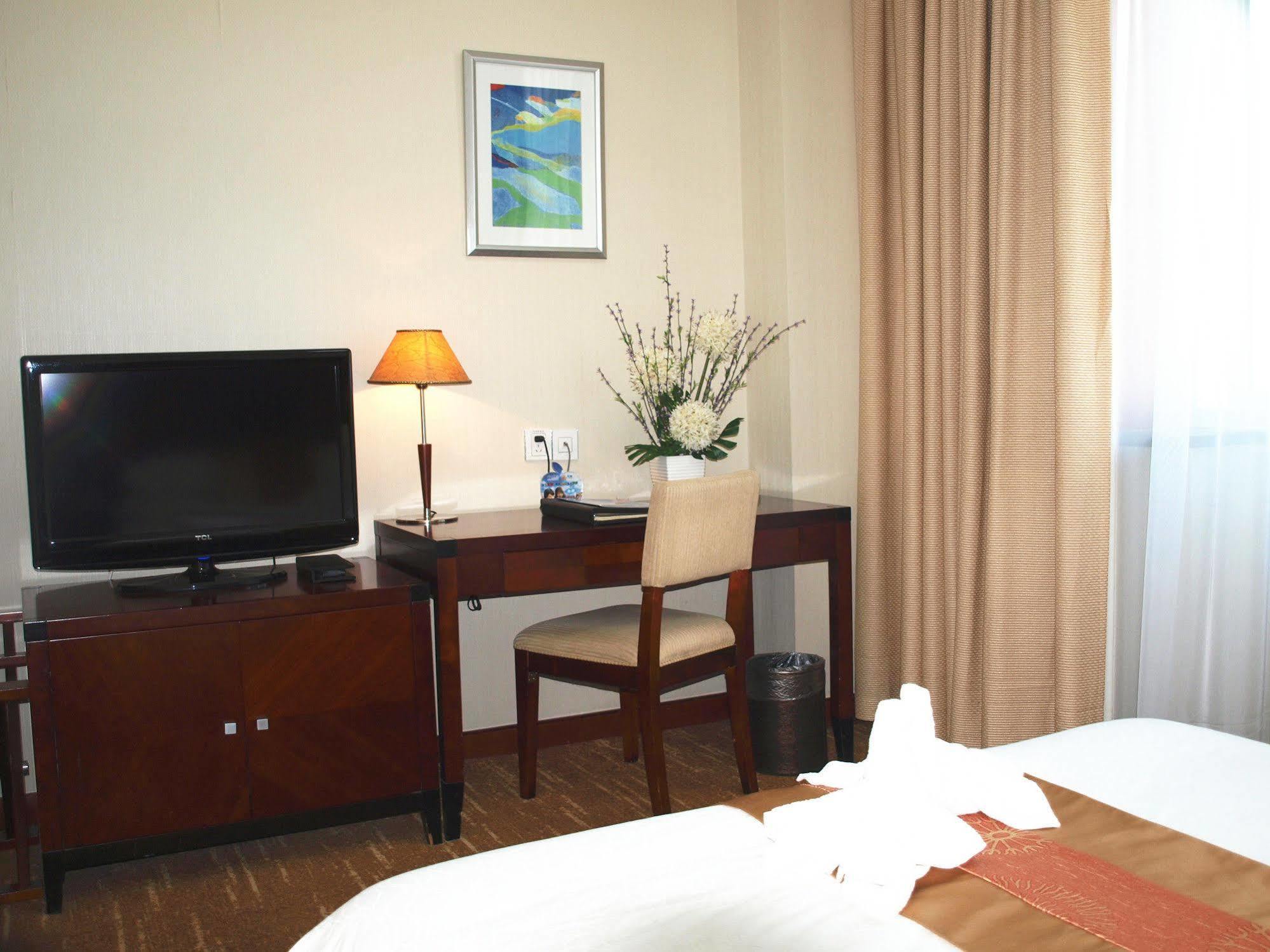 Century Hotel Taicang Zewnętrze zdjęcie