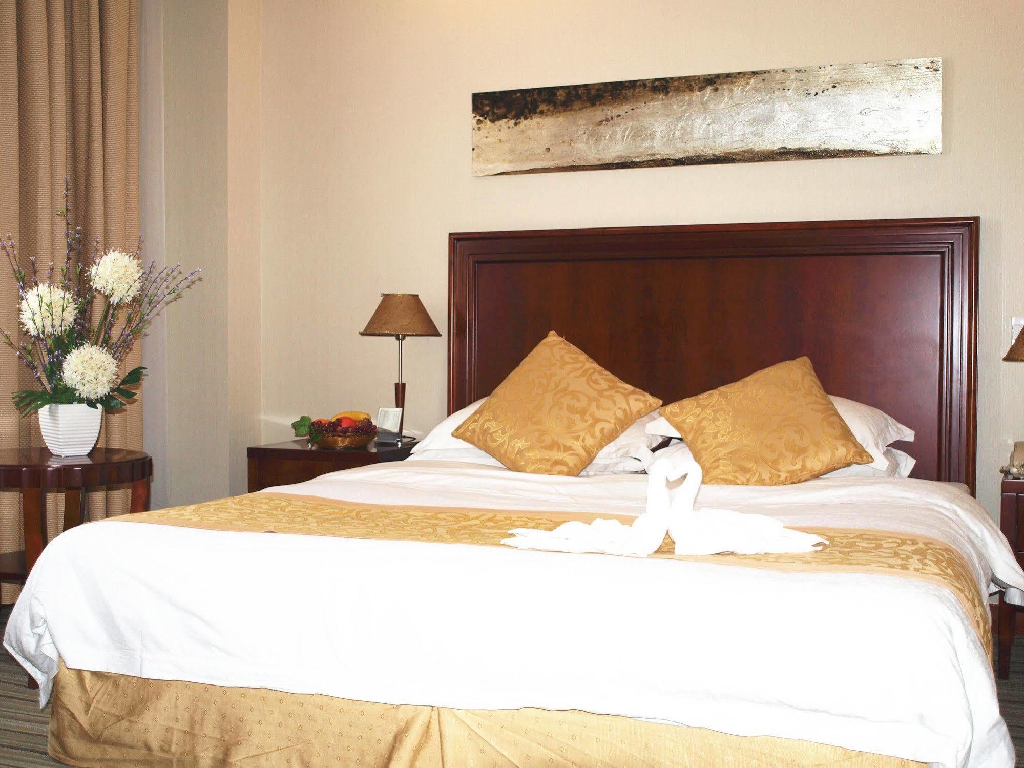 Century Hotel Taicang Zewnętrze zdjęcie