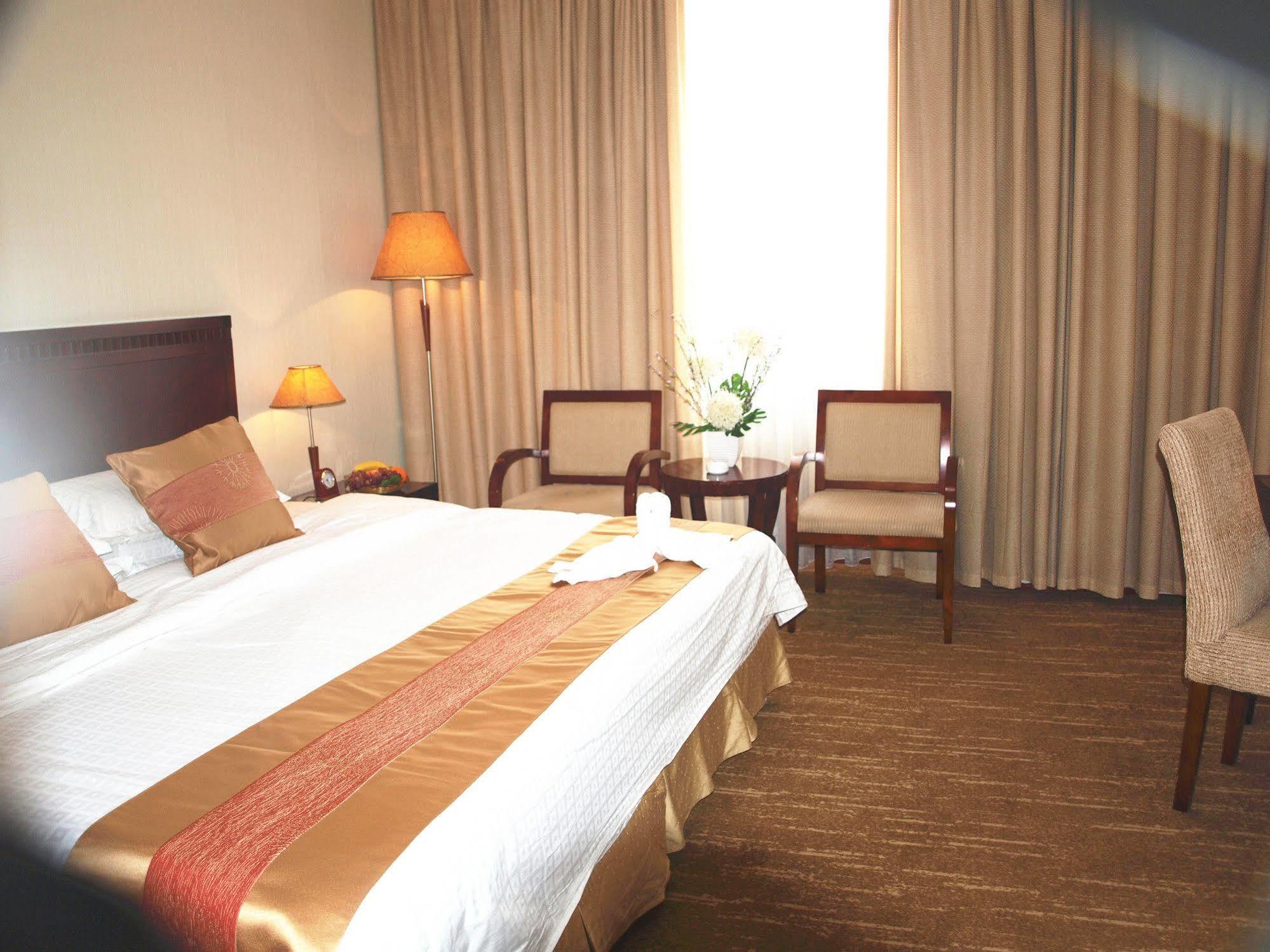 Century Hotel Taicang Zewnętrze zdjęcie