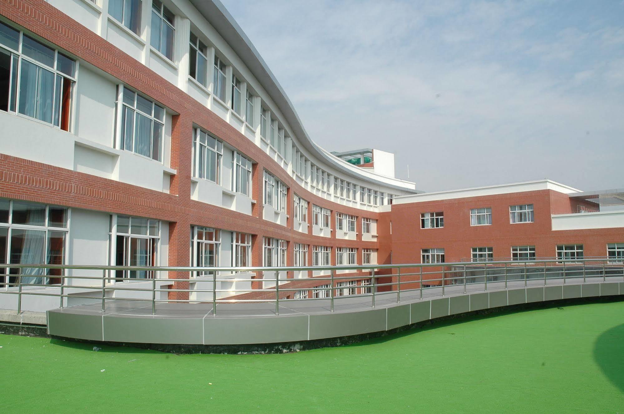 Century Hotel Taicang Zewnętrze zdjęcie